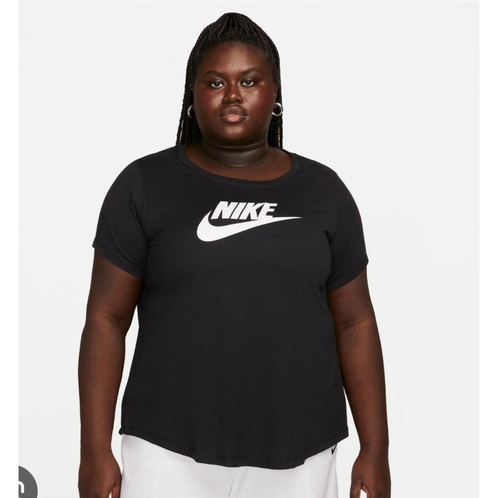 The Nike Tee Black T Shirt Women Size 3X, Lightweight Flowy Swoosh Gym Lift Run